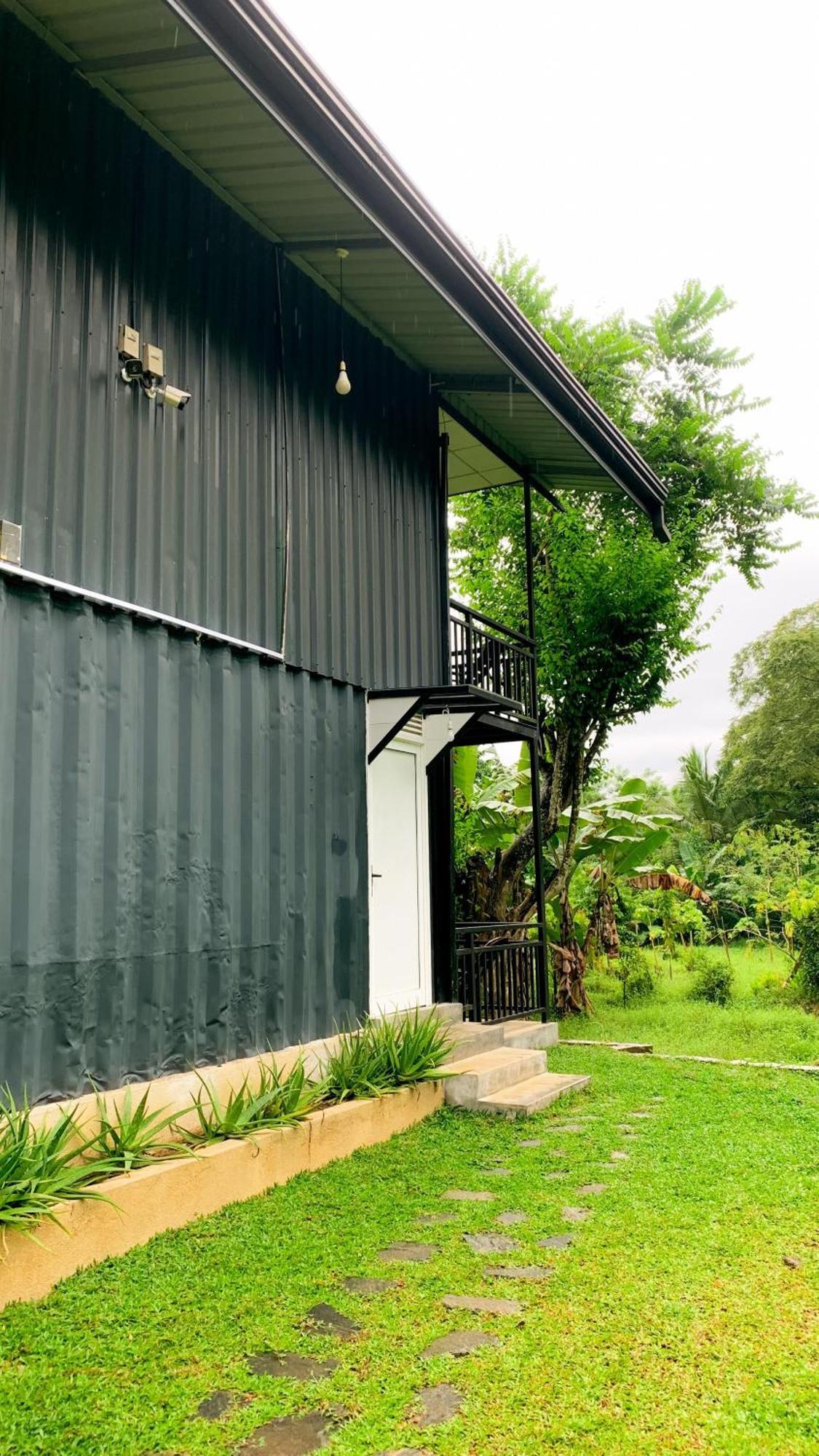 Peacock Village Pinnawala - Offer Alert! Elephant Welfare Program ภายนอก รูปภาพ